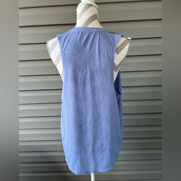 Peloton Distance Shirt Tail Tank Lavender Sz XL - Picture 4 of 5